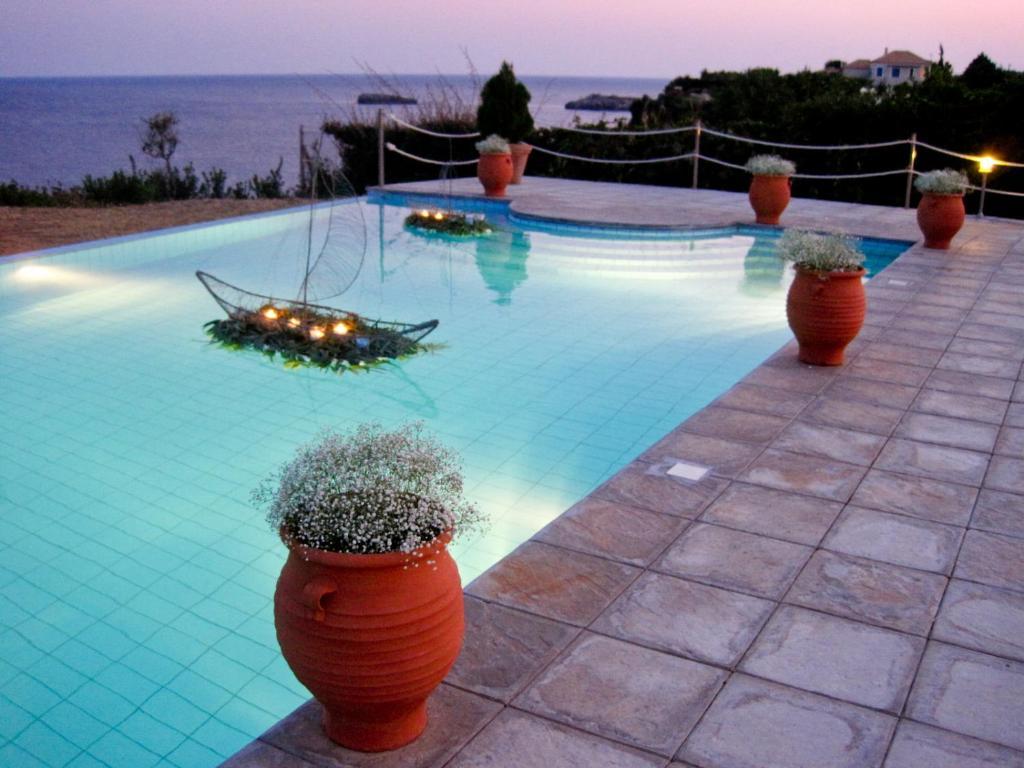 The Seasons Villas Mousata Exterior photo